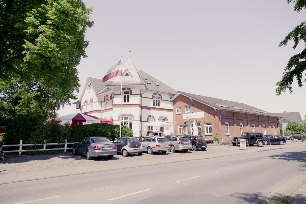 Heinsens Ellerbek Bed & Breakfast Exterior photo